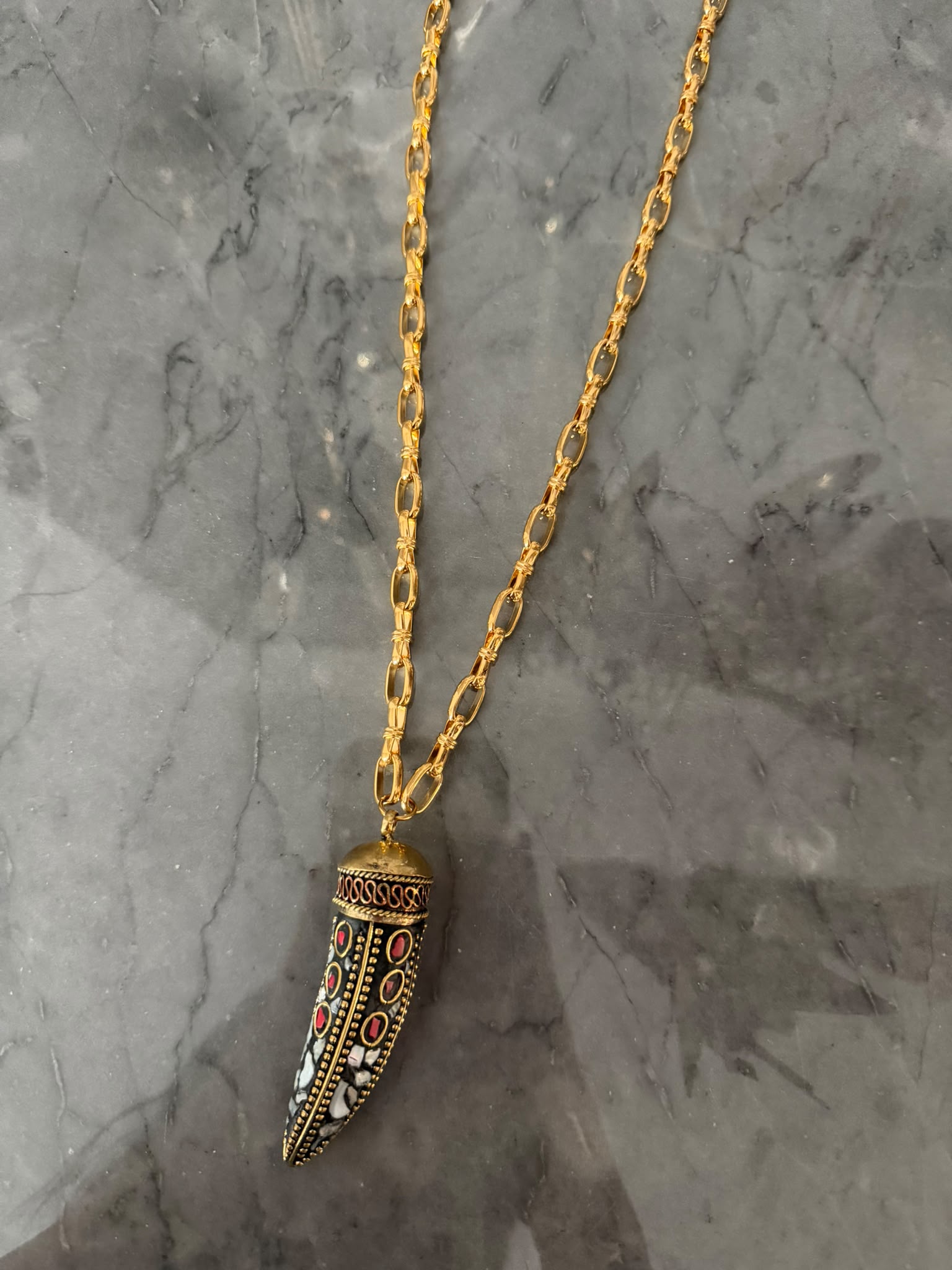 long white horn chain