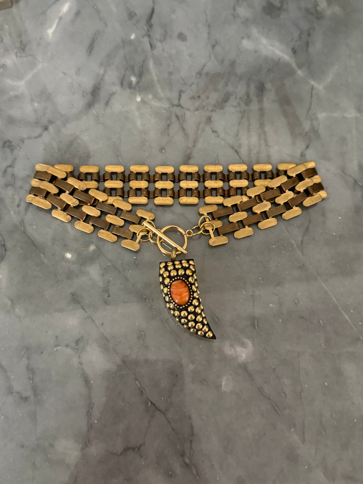choker horn ambra stone