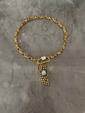 Super tiny horn choker