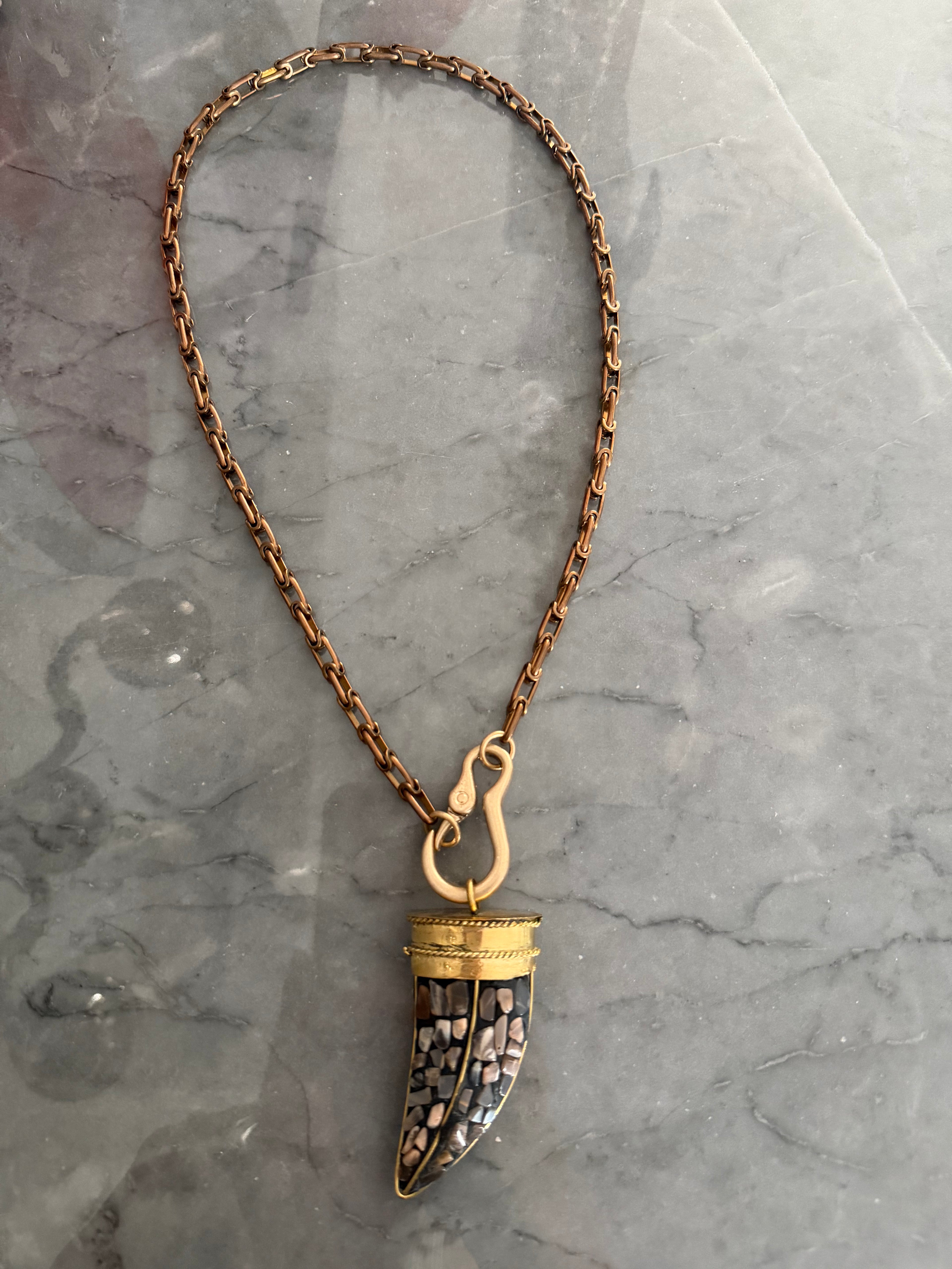 medium horn bronze chain