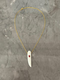 white stone horn basic necklace